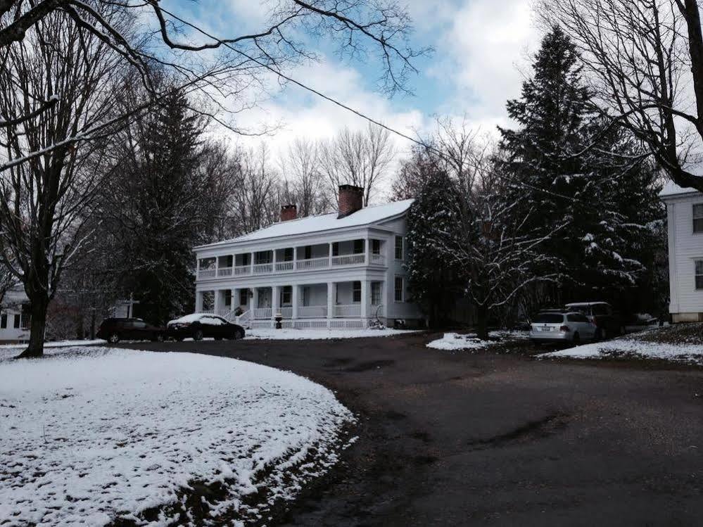 The Old Inn On The Green New Marlborough Exterior foto